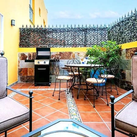 3 Bedroom Semi-detached House Callao Saljave Tatil Evi *