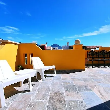 3 Bedroom Semi-detached House Callao Saljave