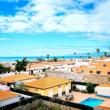 3 Bedroom Semi-detached House Callao Saljave * كالاو سالفاجي